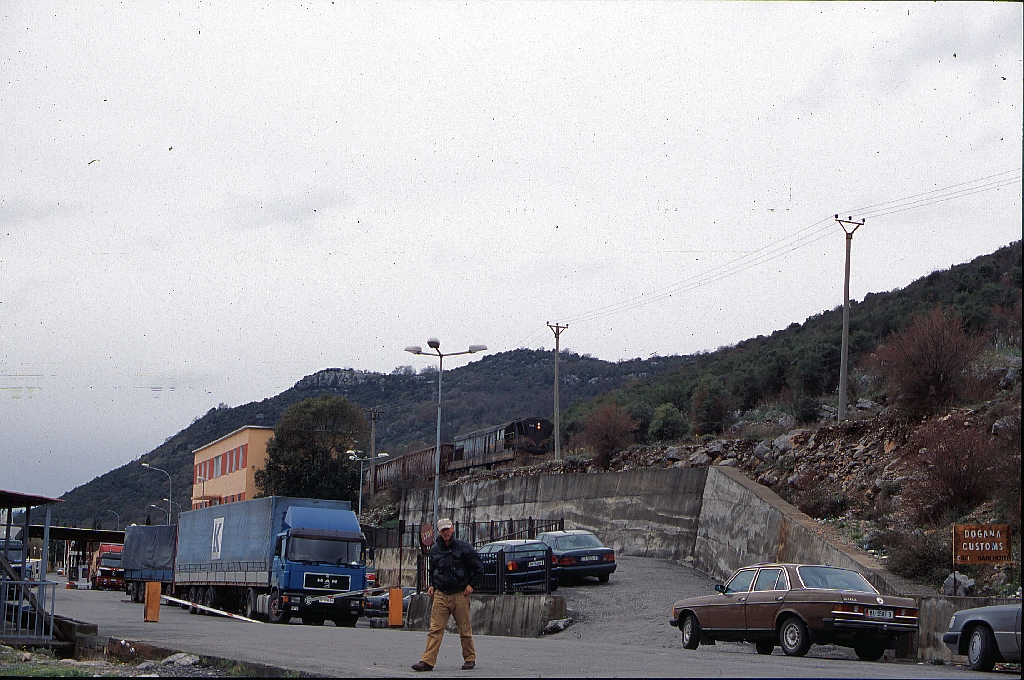 http://www.desiro.net/AL-Haniihoti.jpg